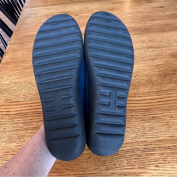 ⭐️ Clarks Navy Medora Gemma Nubuck Slip-On Shoe Size 7 - Picture 13 of 14